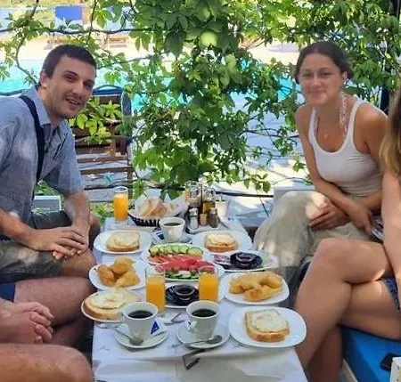 Itaka Summer Lukovë